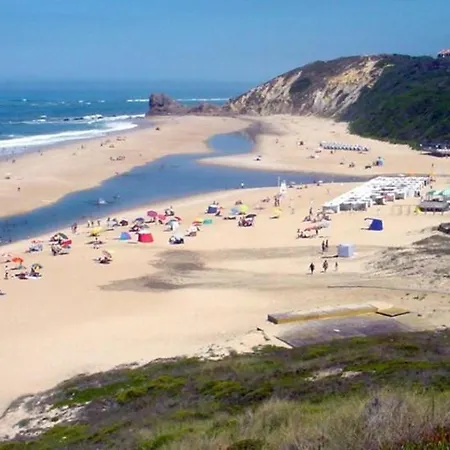 펜션 Casa Da Fonte Velha Alpedriz
